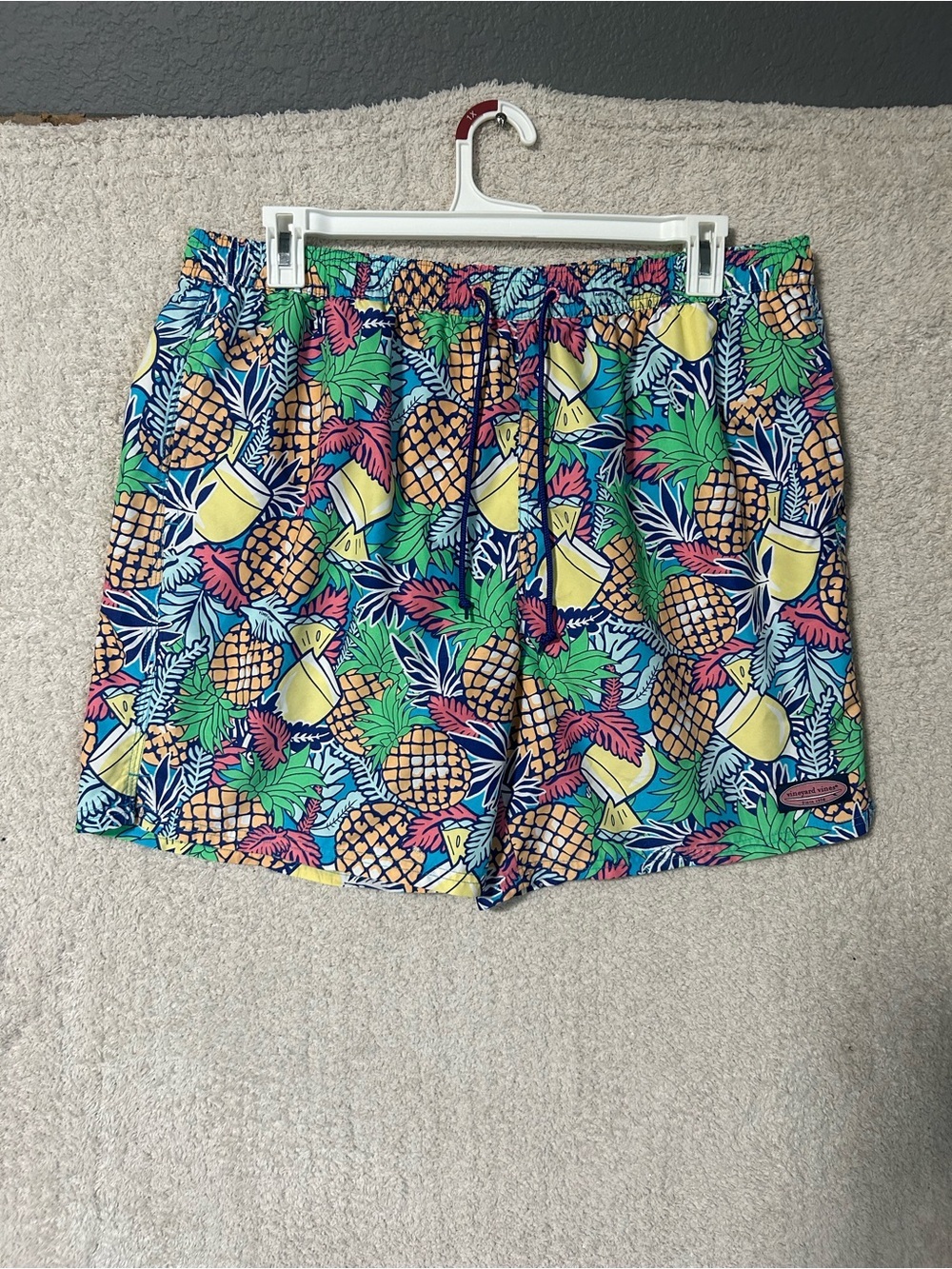 Vineyard Vines Swim Trunks  Mens X-Large. Vacation Tropical Nautical Casual